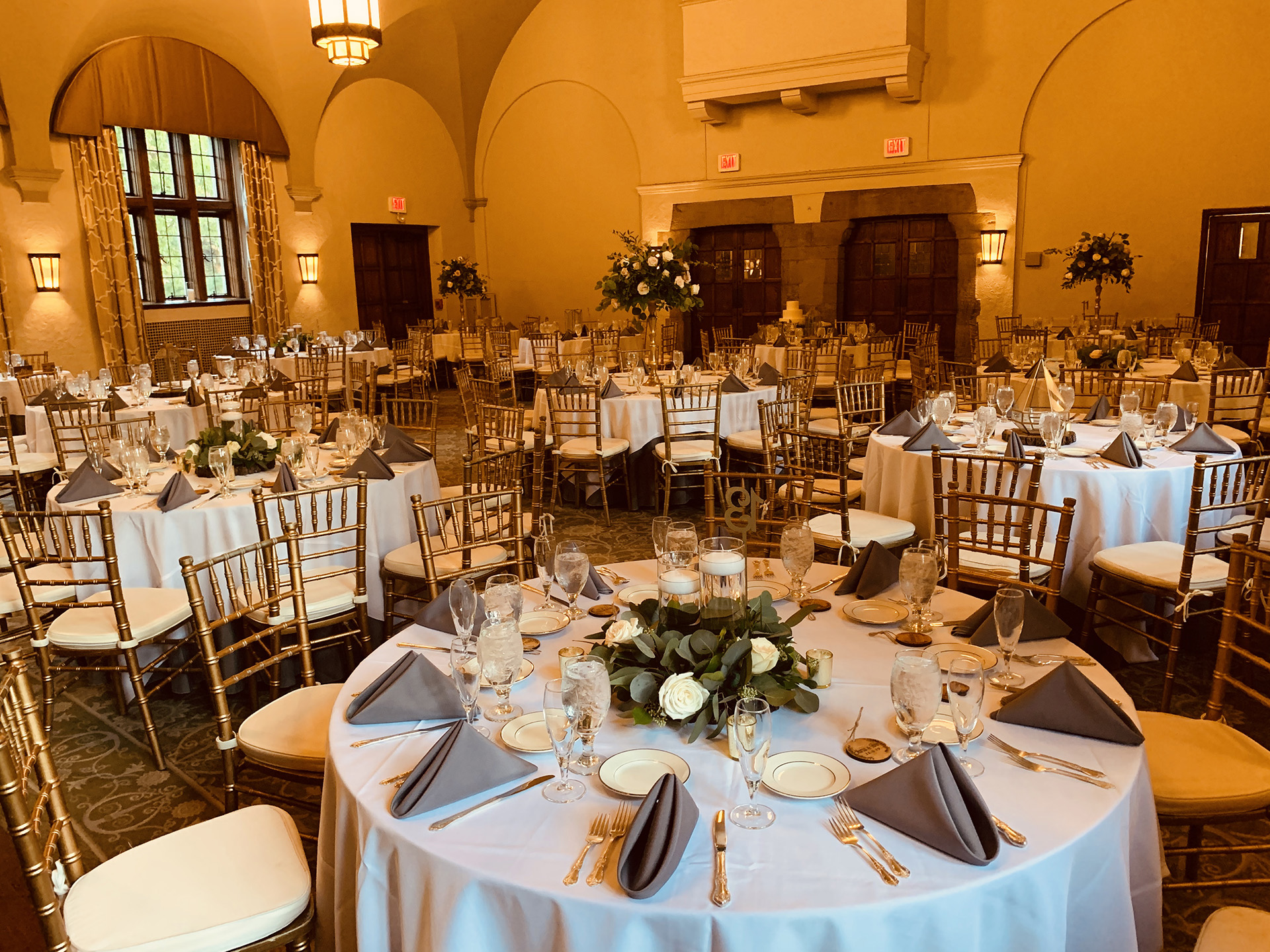 Weddings – Capozzoli Catering, 801 Morton Avenue, Folsom, PA 19033